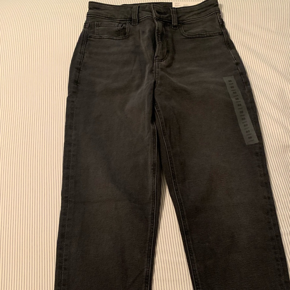 Brand - American Eagle, size - 00 short, color - black